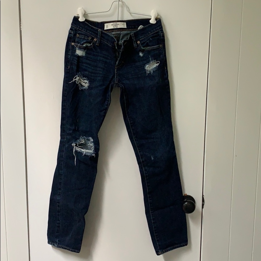 Abercrombie & Fitch Destroyed Jeans